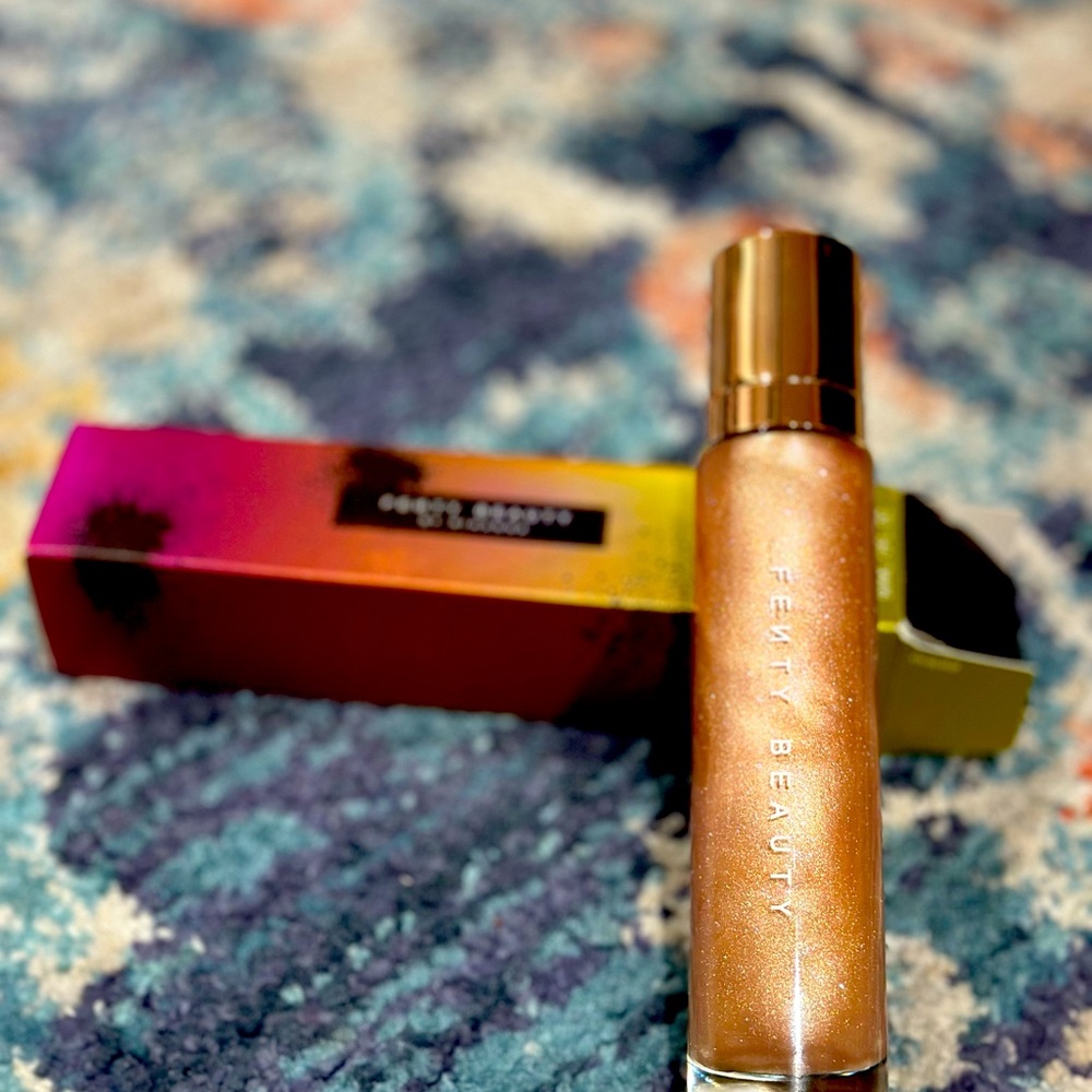 Fenty Beauty by Rihanna  Body Lava / bronzer